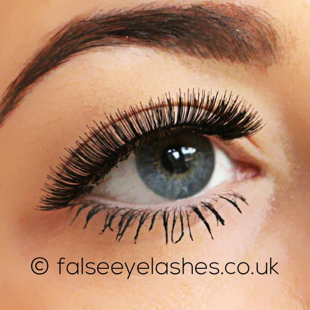 Ardell Runway Lashes - Naomi 5 Ardell Runway Lashes - Naomi