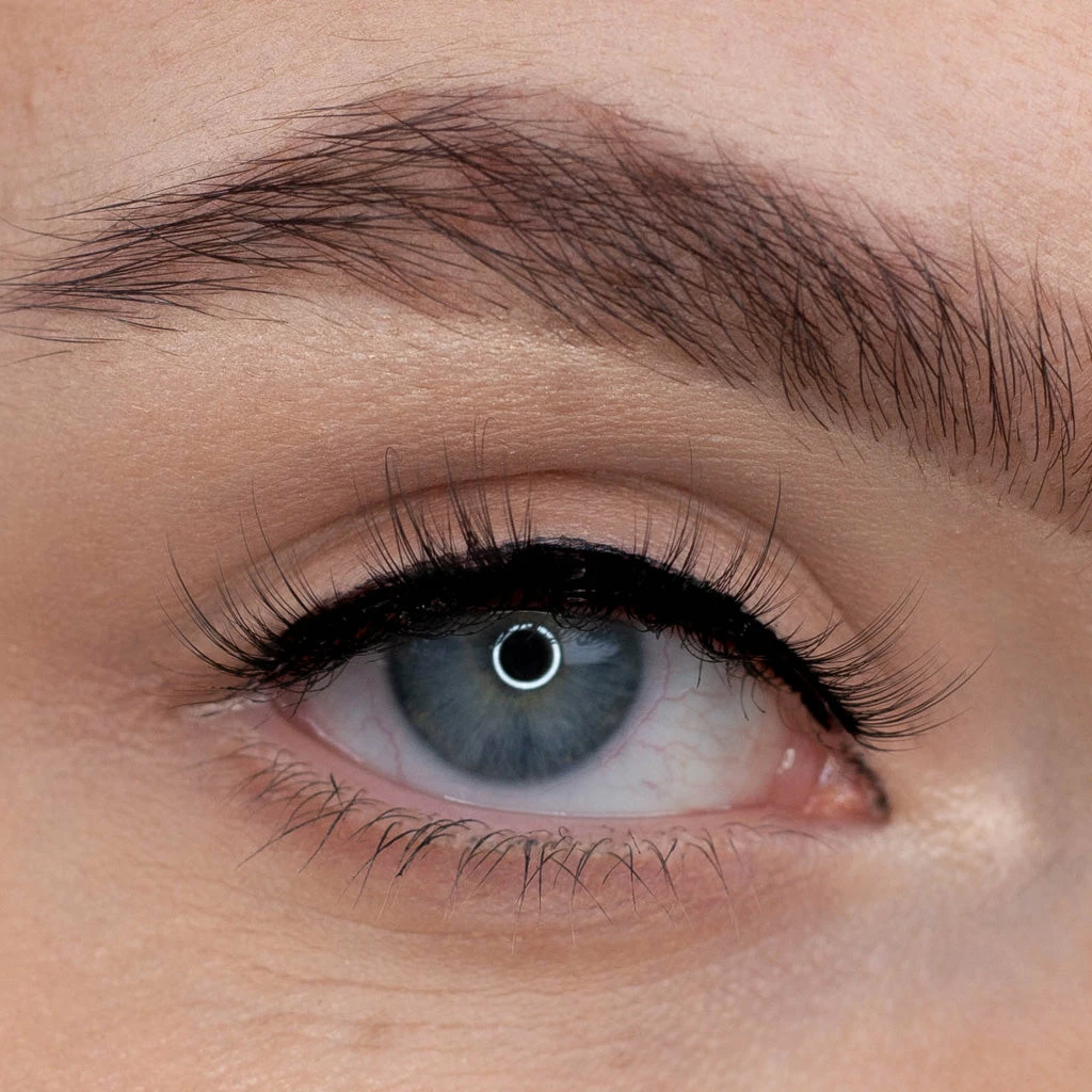 Ardell Pre-Cut Lashes Black (with DUO Glue) - #901 New Arrivals 4 Ardell Pre-Cut Lashes Black (with DUO Glue) - #901 New Arrivals