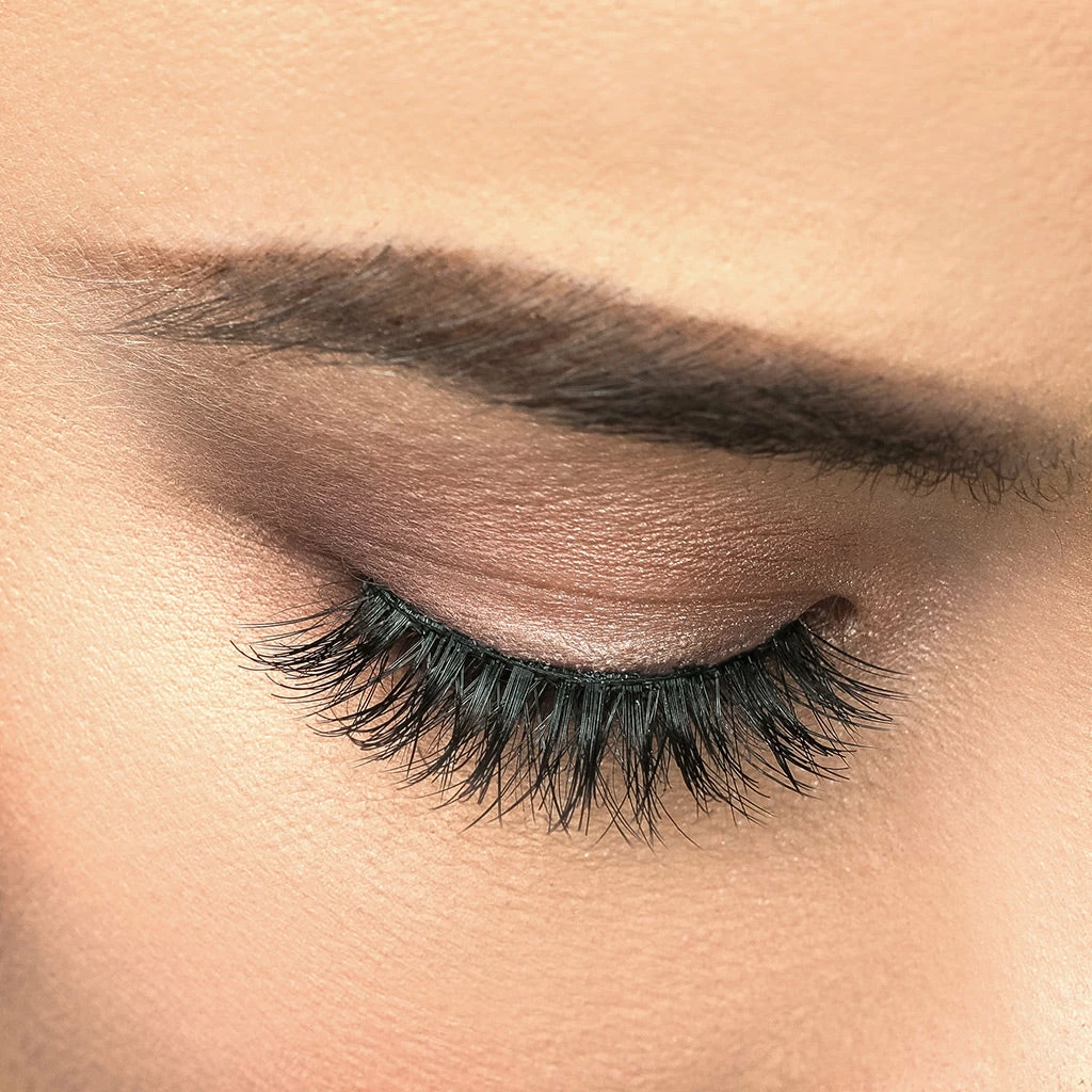 New Arrivals House Of Lashes - Ethereal Lite 7 New Arrivals House Of Lashes - Ethereal Lite