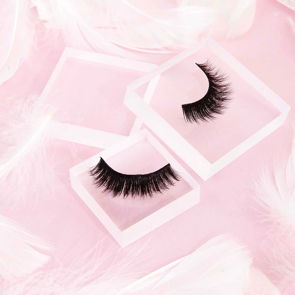 New Arrivals Invogue False Eyelashes - Trending 8 New Arrivals Invogue False Eyelashes - Trending