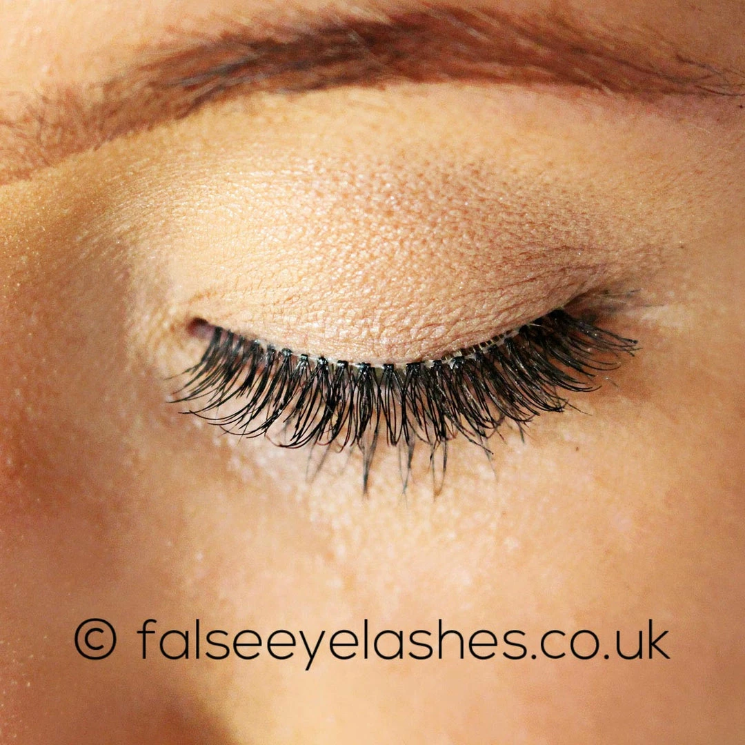 Kiss Lashes Kiss True Volume Lashes - Chic 6 Kiss Lashes Kiss True Volume Lashes - Chic