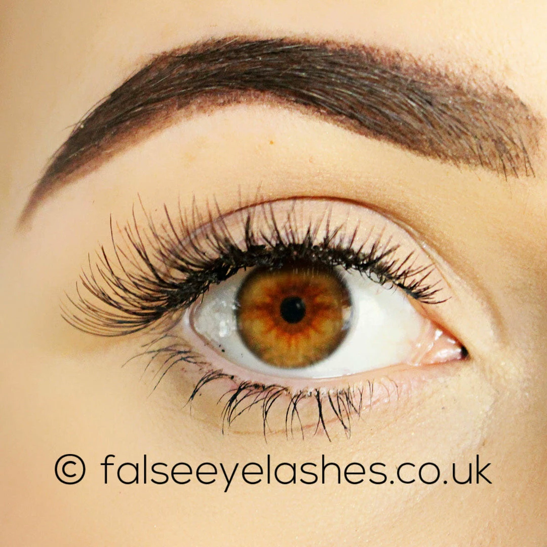 Kiss Lashes Kiss True Volume Lashes - Ritzy 5 Kiss Lashes Kiss True Volume Lashes - Ritzy