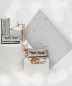 Lola's Lashes Magnetic Lash Kit - Jewel New Arrivals