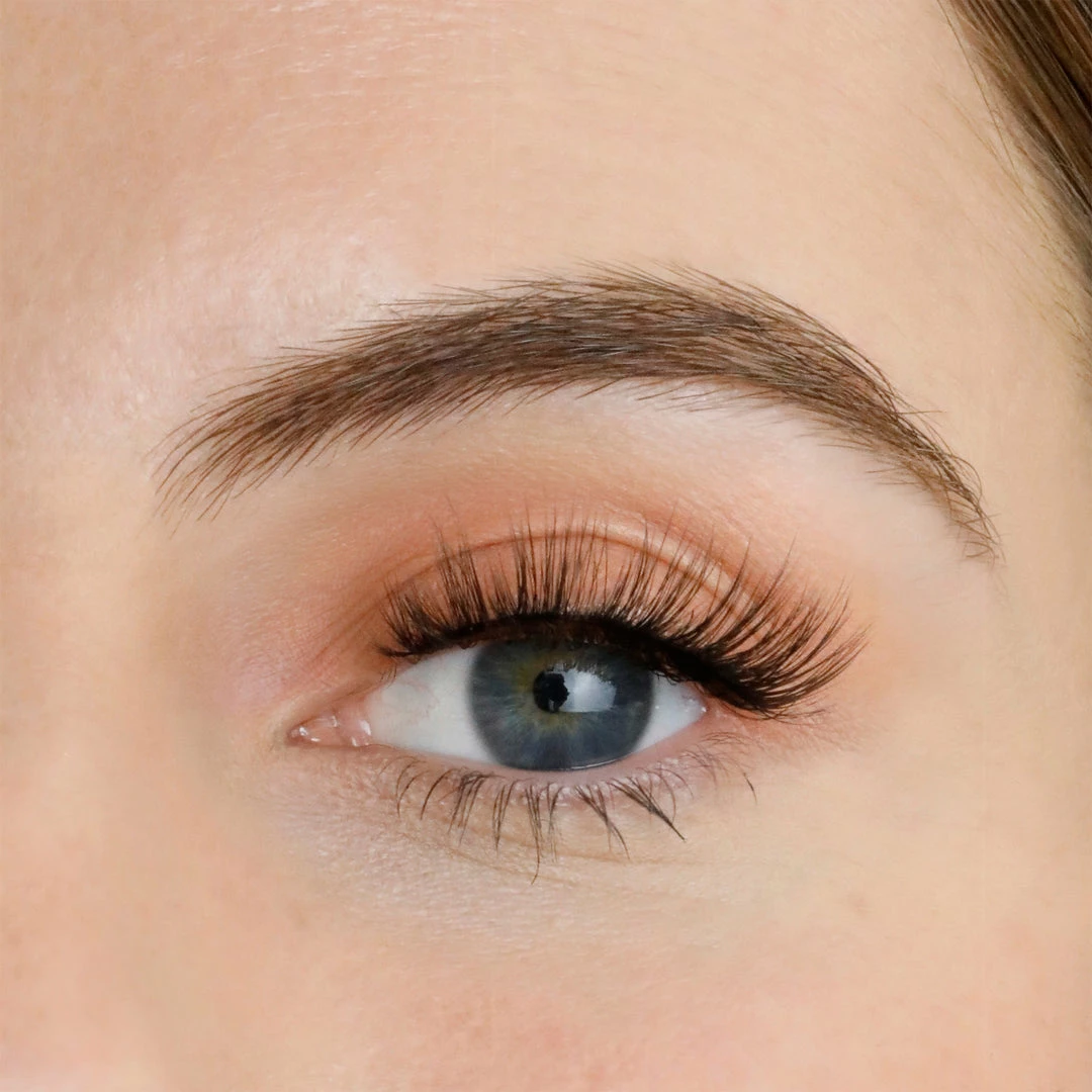 New Arrivals Lola's Lashes X Liberty Hybrid Magnetic Lash Kit - VIP 6 New Arrivals Lola's Lashes X Liberty Hybrid Magnetic Lash Kit - VIP