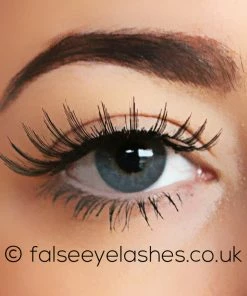 Red Cherry Lashes Style #38 (Daisy)
