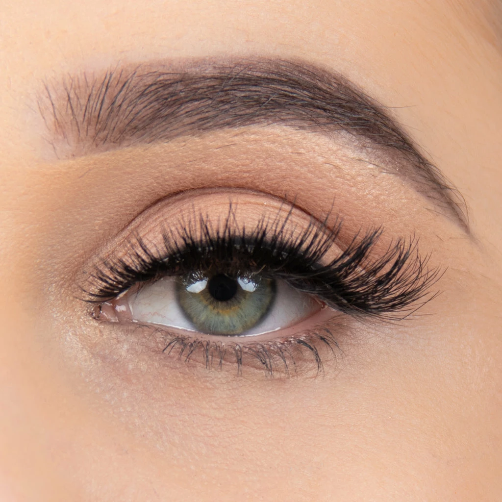 Red Cherry Lashes - Savana New Arrivals 4 Red Cherry Lashes - Savana New Arrivals