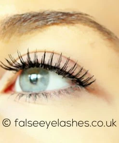 Red Cherry Lashes Style #15 (Donatella)