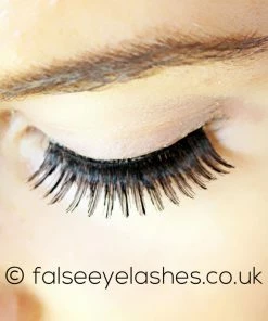 Red Cherry Lashes Style #15 (Donatella)