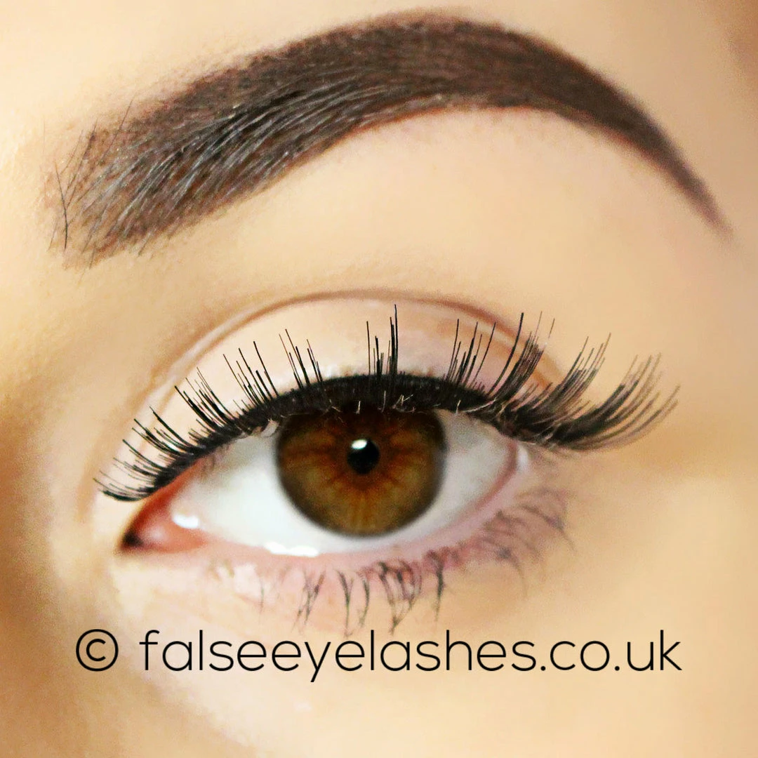 Red Cherry Lashes Style #30 (Marlow) 5 Red Cherry Lashes Style #30 (Marlow)