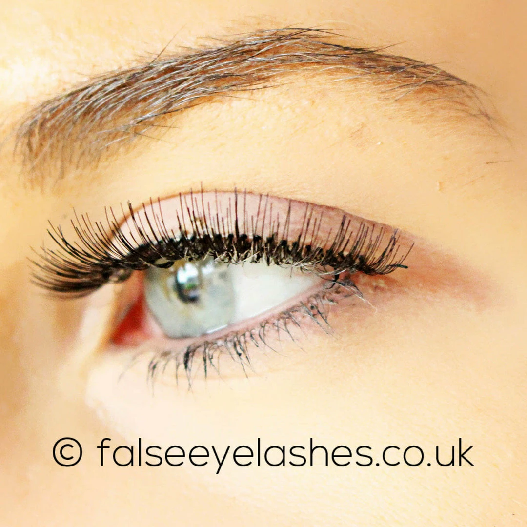 Red Cherry Lashes Style #82 (Hudson) 6 Red Cherry Lashes Style #82 (Hudson)